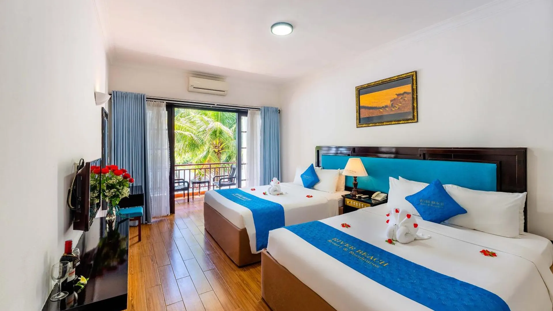 River Beach Resort & Residences Χόι Αν