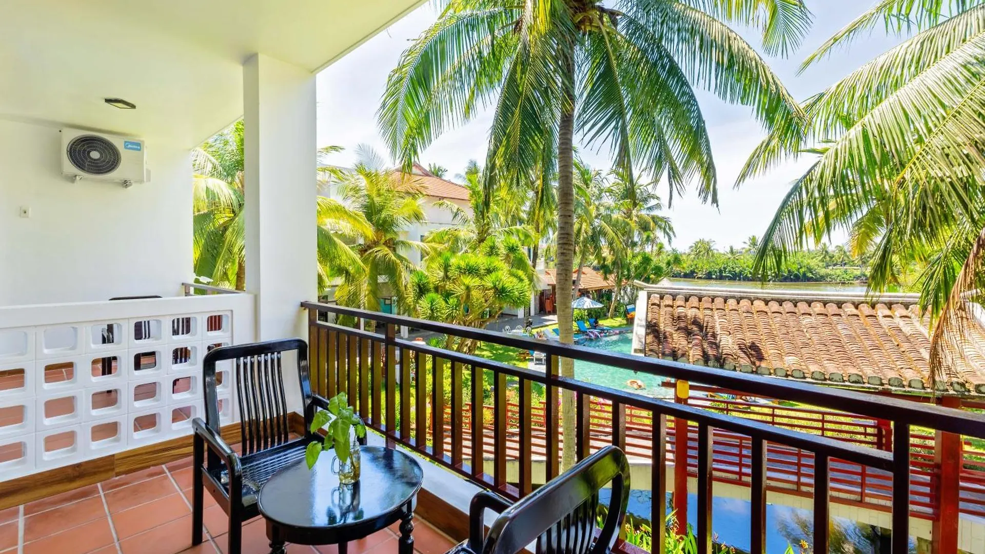 הוי אן River Beach Resort & Residences הוי אן