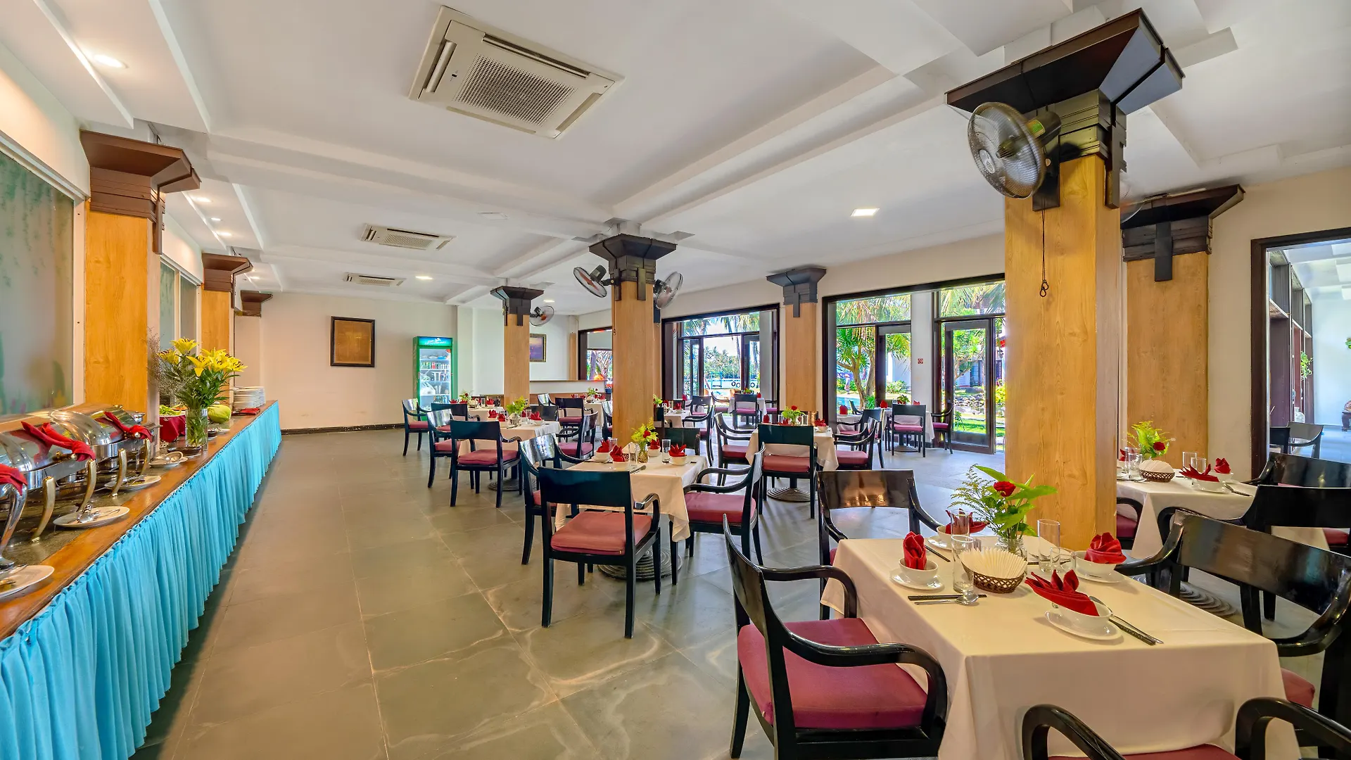 River Beach Resort & Residences Hoi An 4*,