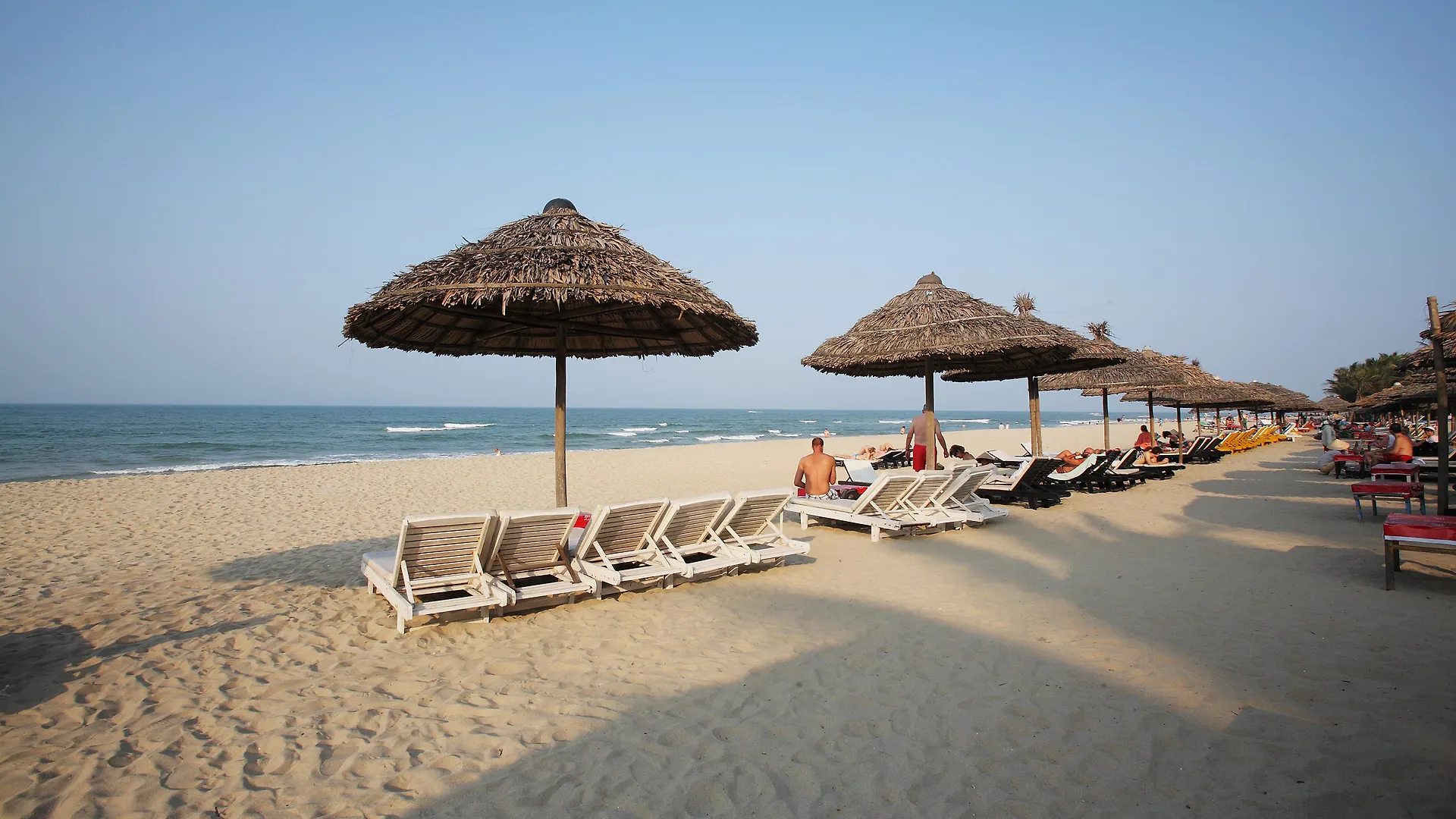 River Beach Resort & Residences Hoi An 4*,