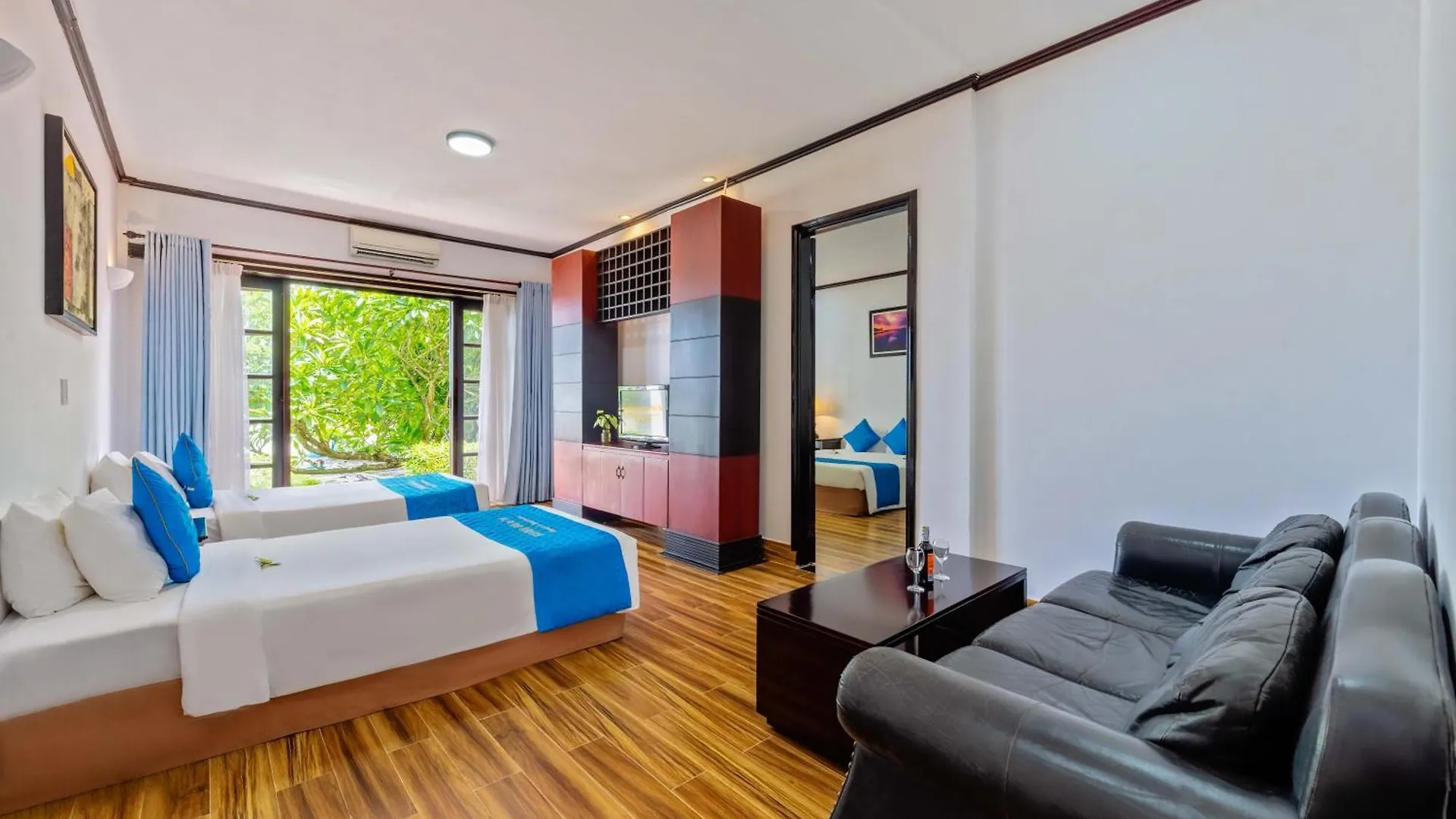 River Beach Resort & Residences Hoi An 4*,
