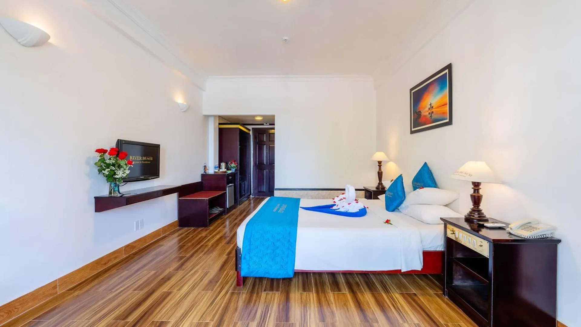 River Beach Resort & Residences Hội An